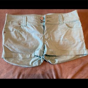 Womens size 9 Indigo Rein turquoise blue shorts, barely worn